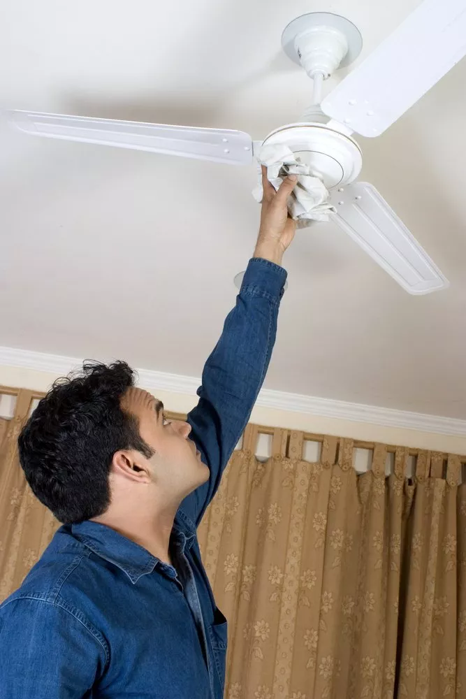 How To Clean A Ceiling Fan Martec, How To Clean High Ceiling Fan Without Ladder